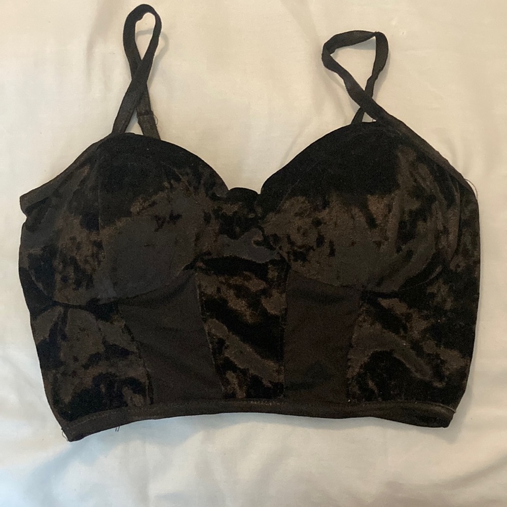 Sexy crop top tank top. Nylon material contrast in front and back of top